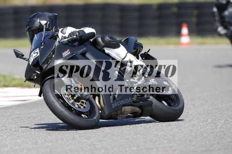 Archiv-2025/48 25.08.2025 Cornu Master School ADR/gruen-vert/75